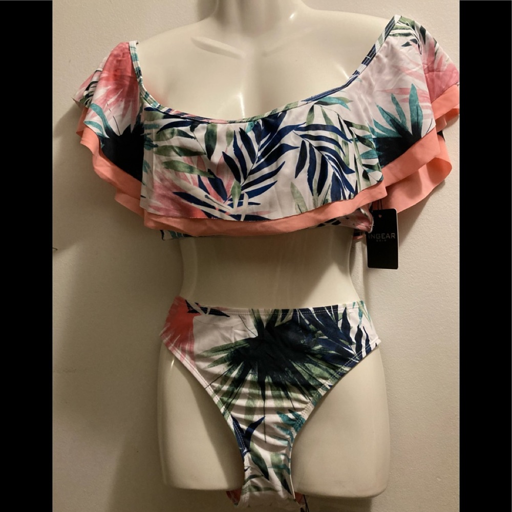 NWT Womens InGear Swim Suit Flowers/Palms (pink/green) on shoulder size S/M